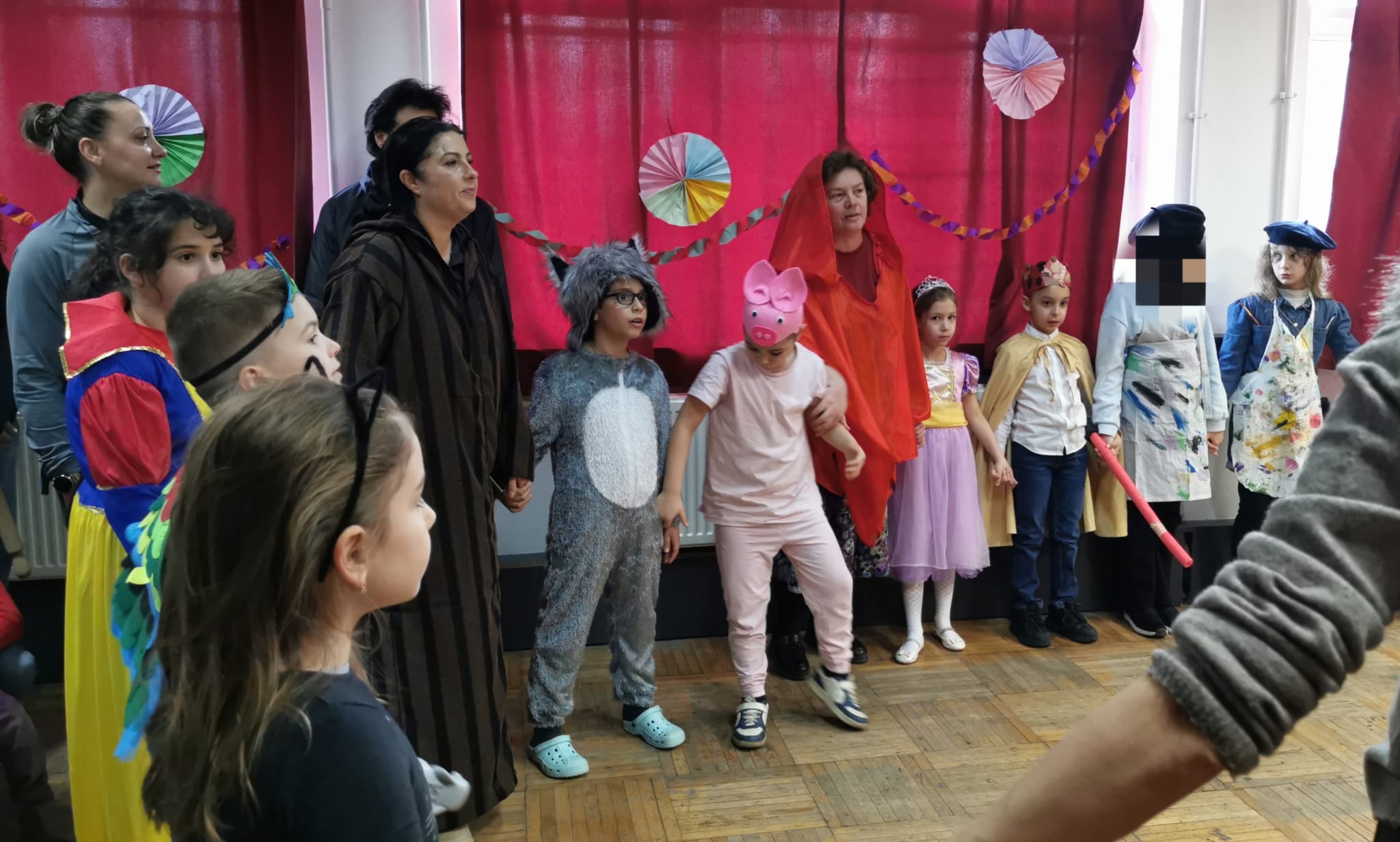 Carnaval de primavara la scoala Waldorf Ilios