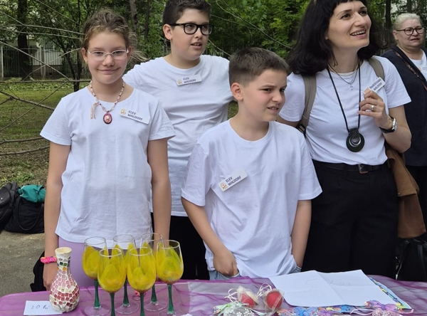 Bazarul de Vară, 8 mai